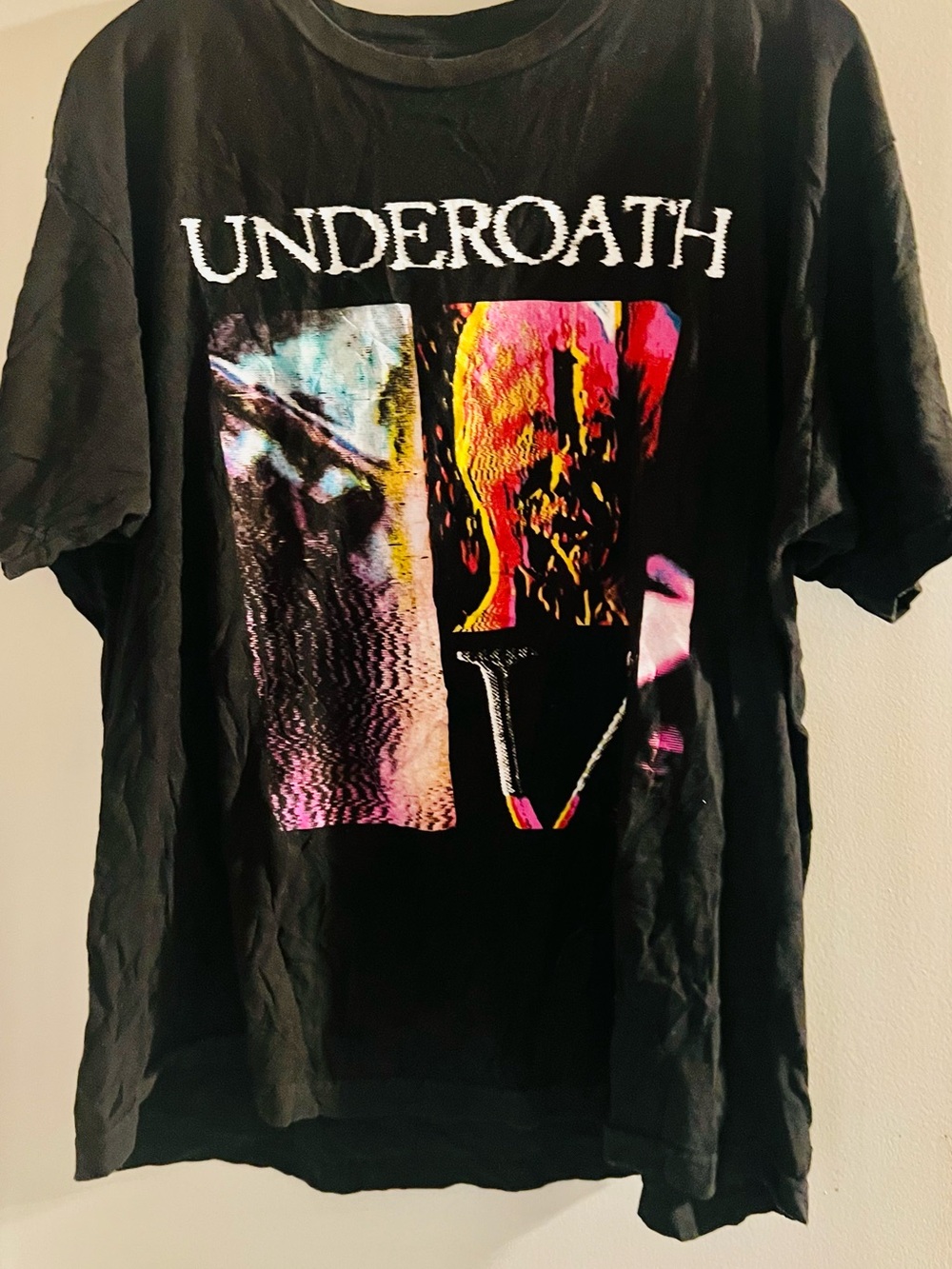 UNDEROATH Rock Band Black Graphic Band Tee - Black with Multicolor Print XL